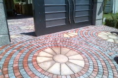 circle-tile-home-driveways-pictures