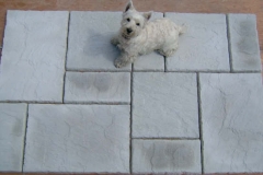 laying-stone-effect-concrete-tiles-images