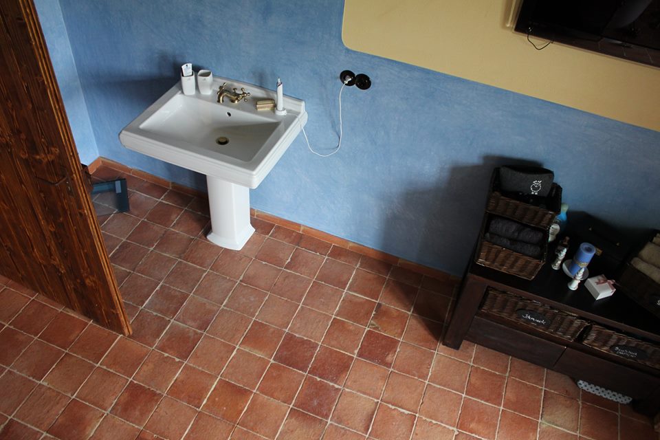 3 Pak Clay Non Slip Bathroom Ceramic Floor Tiles